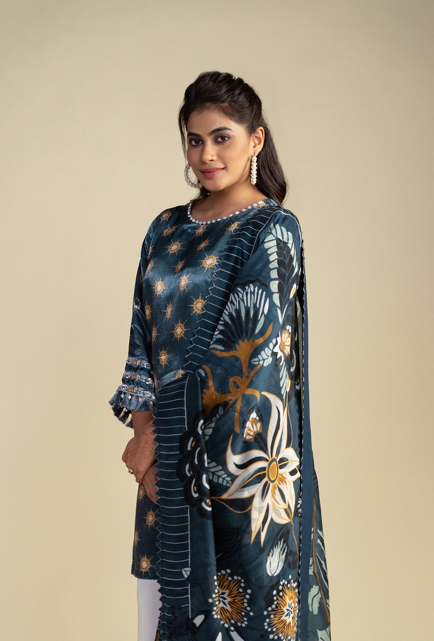 Grey Digitally Printed Silk Kurta with Floral Print Dupatta