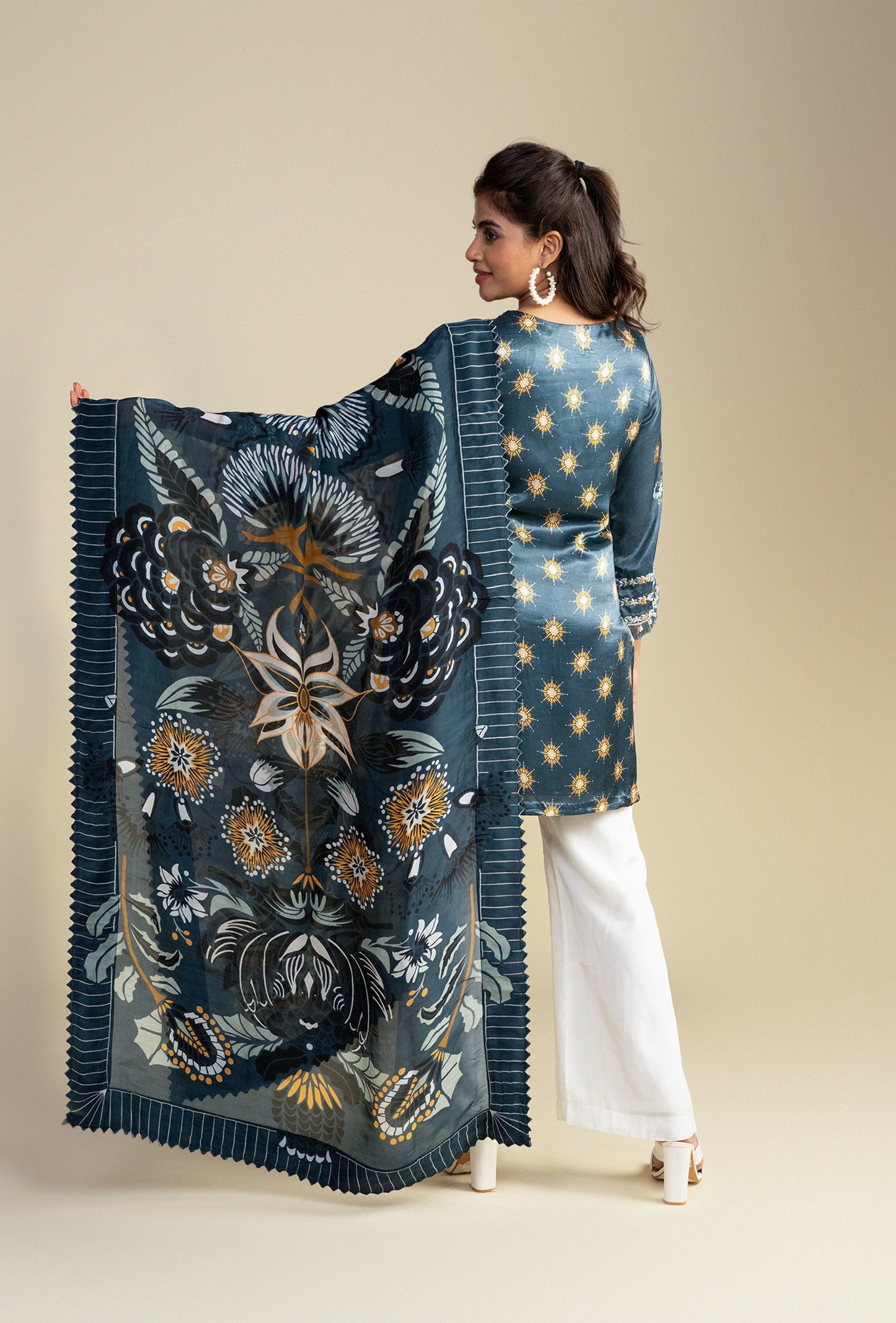 Grey Digitally Printed Silk Kurta with Floral Print Dupatta